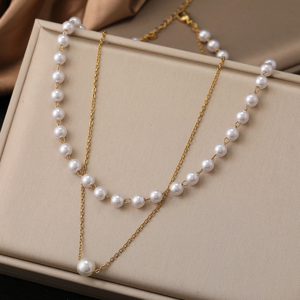 Pearly Gold Necklace