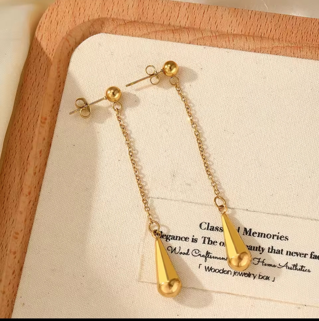 Water Drop 💧 Earrings