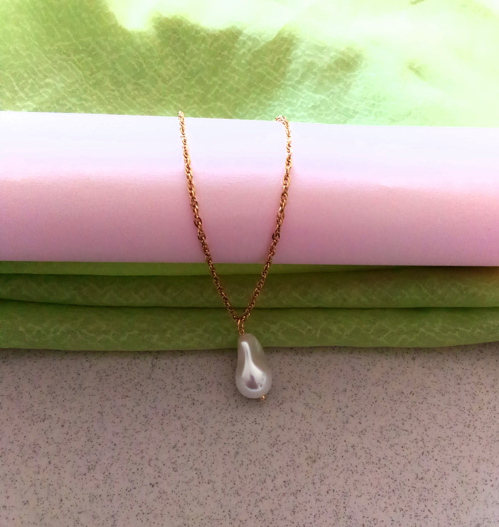 Monstrous Pearly Necklace