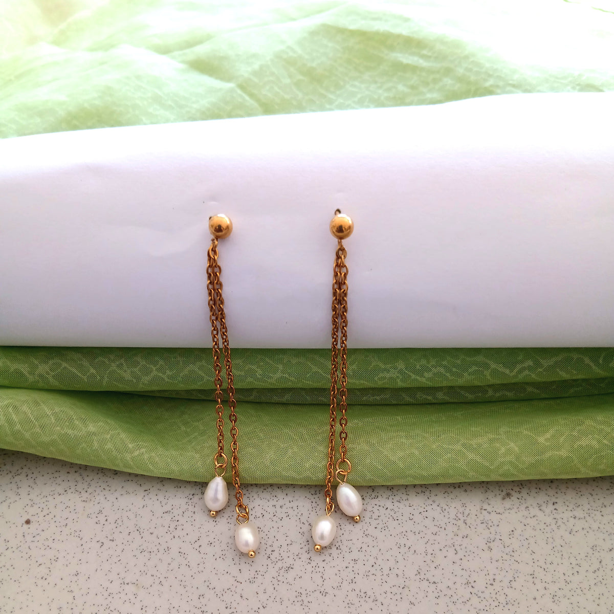 Pearly Duo Earring