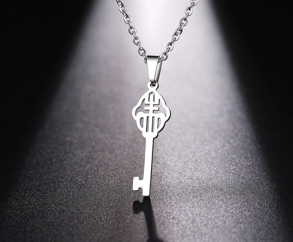 Key Pendant Chain