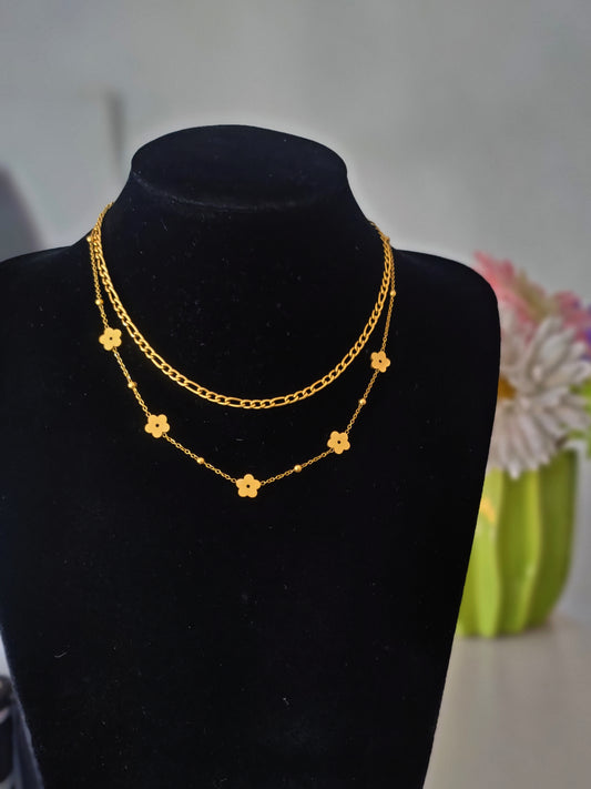 Petals Figaro Necklace