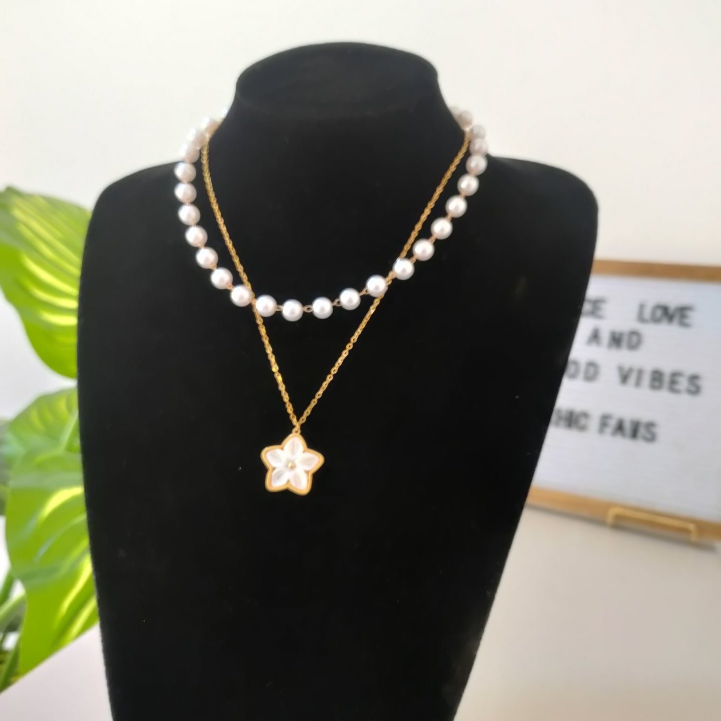 Starry Pearl Necklace