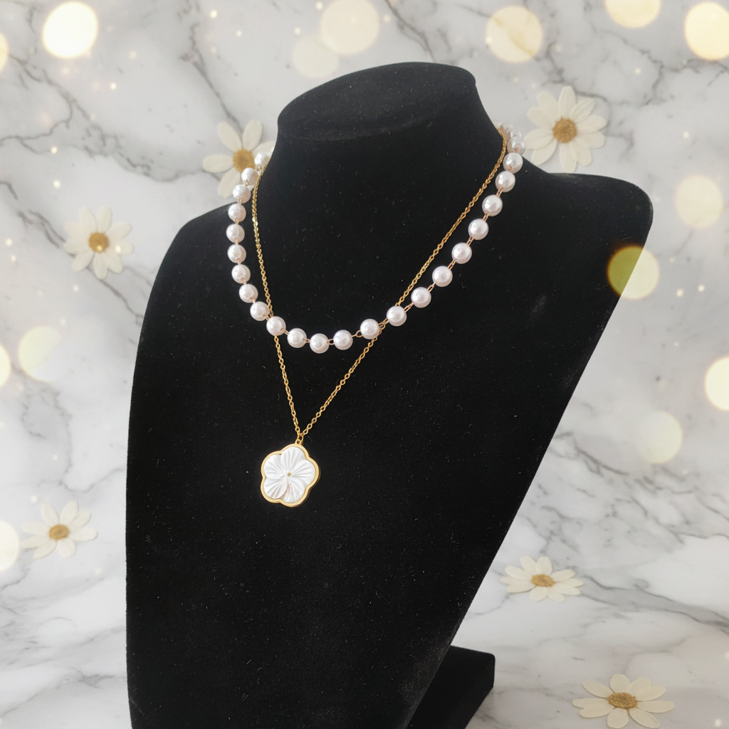 Flower Pearl Necklace