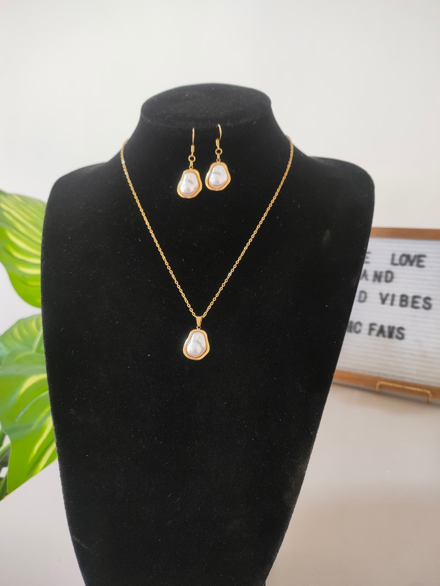 Baroque Necklace