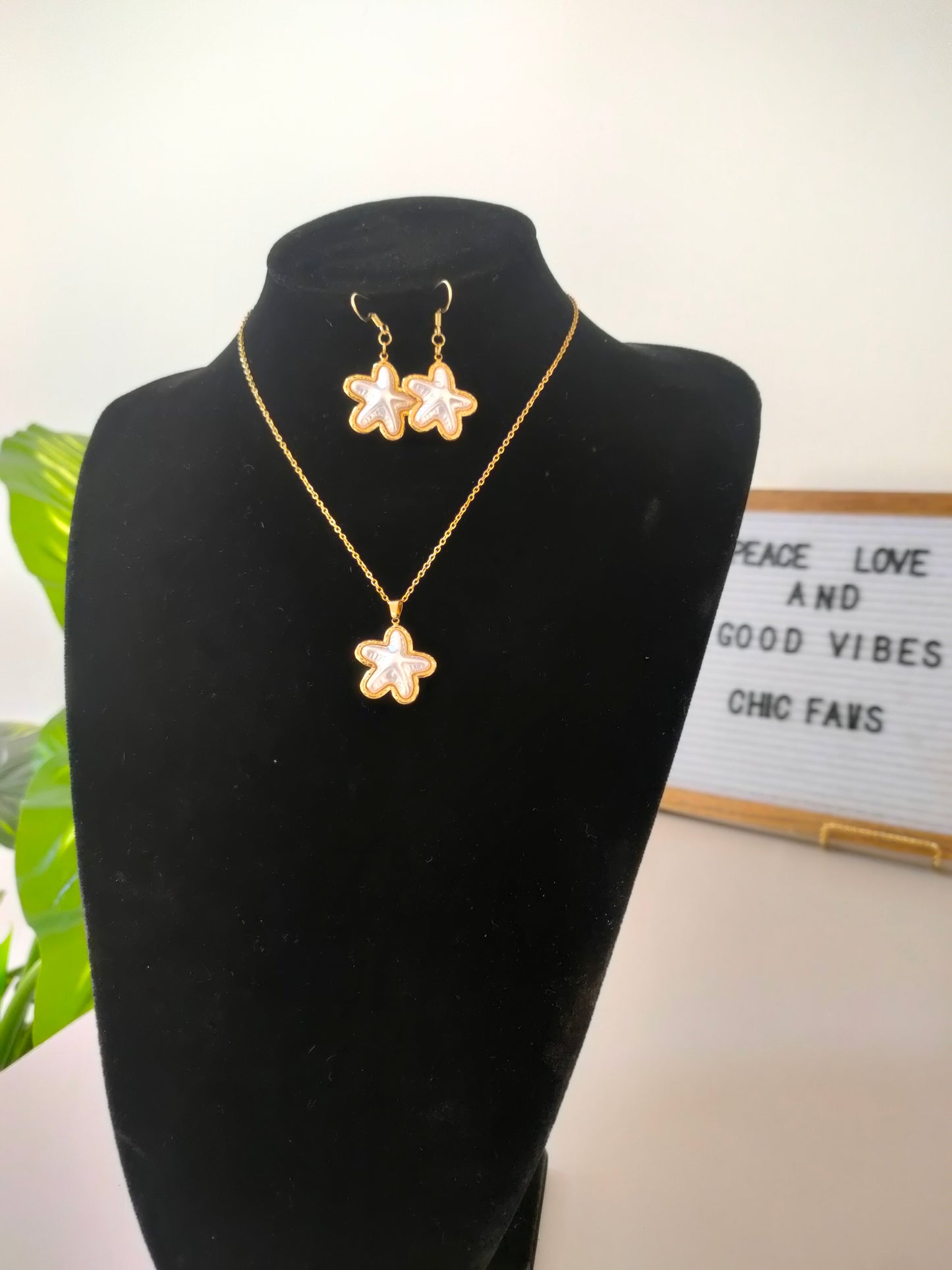 Starz ⭐ Necklace
