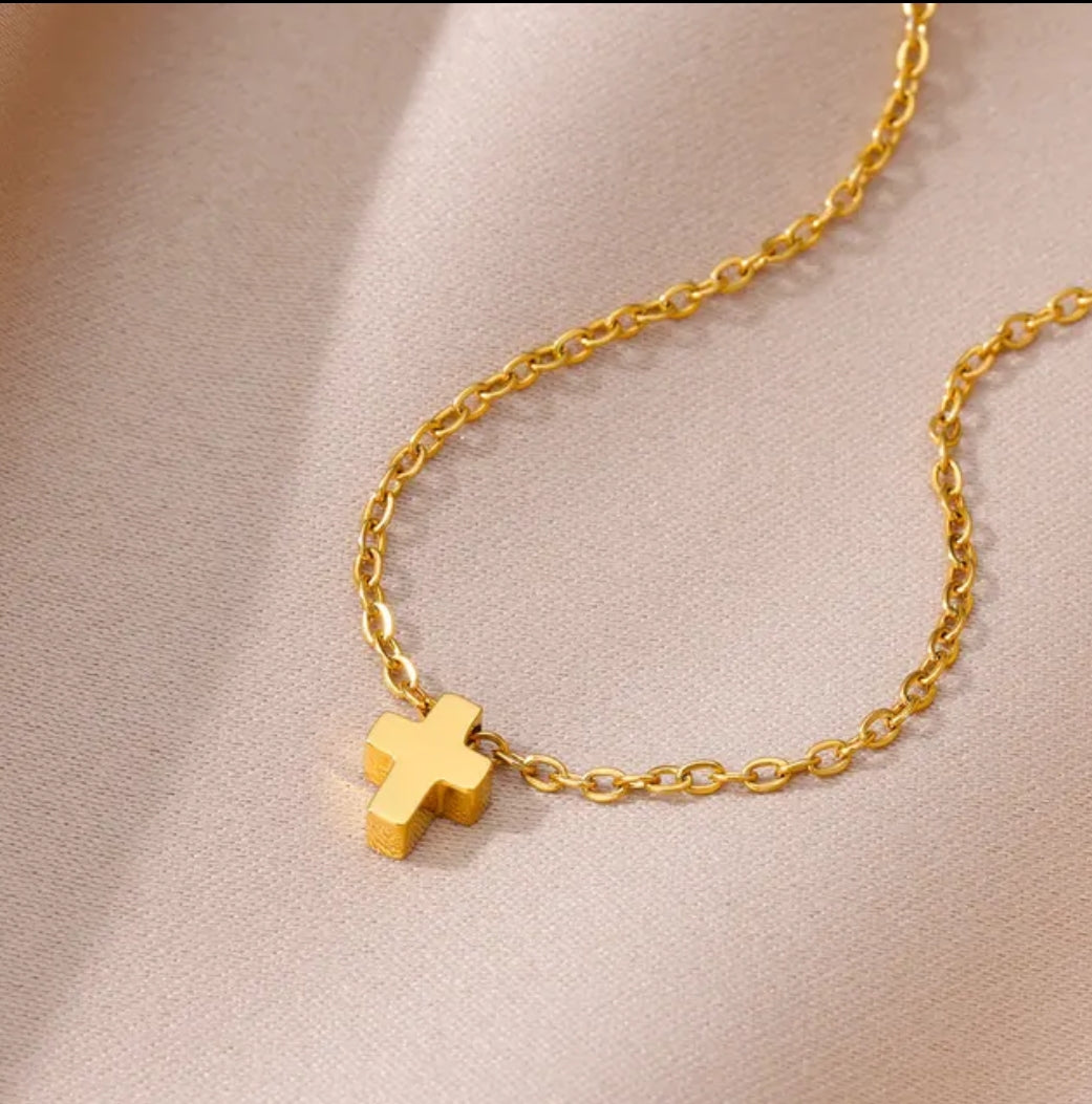 Cross miniature Necklace