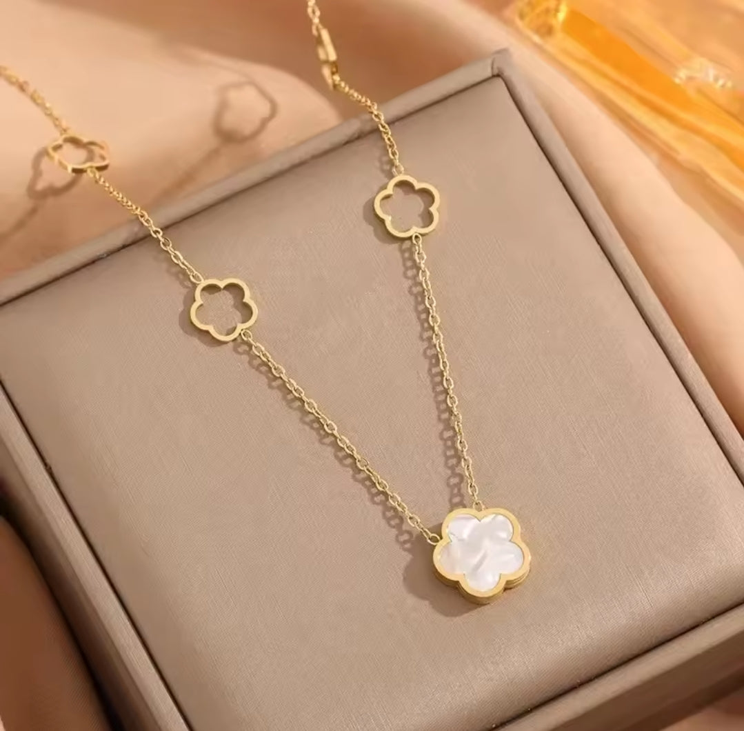 Opal Flower Jewelry Set