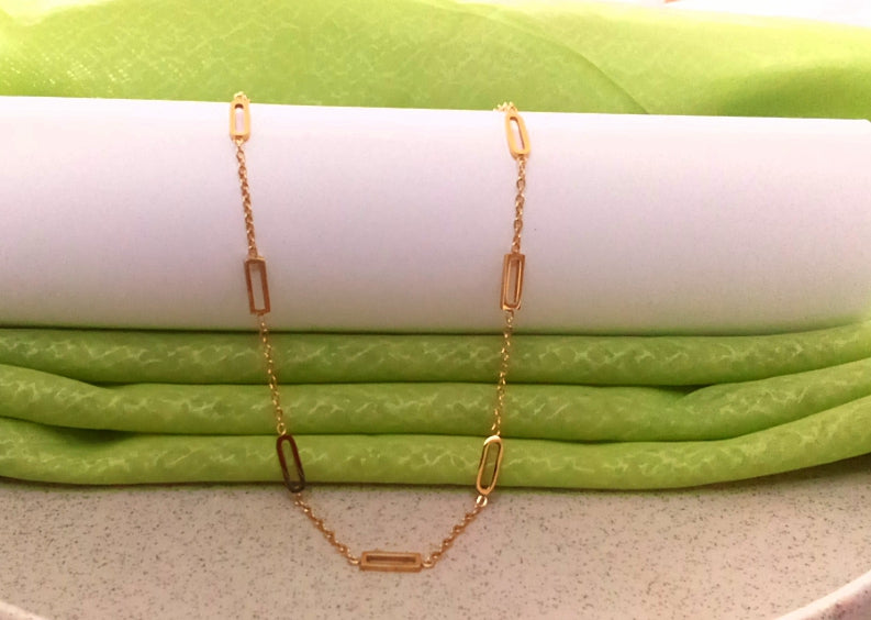 Geo Oval Necklace
